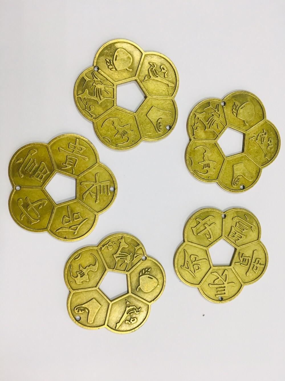Đồng tiền hoa mai bằng đồng 5cm