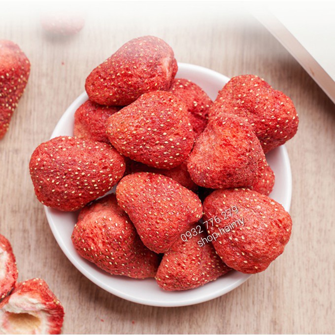 Dried Strawberry whole fruit 100g-super delicious snacks