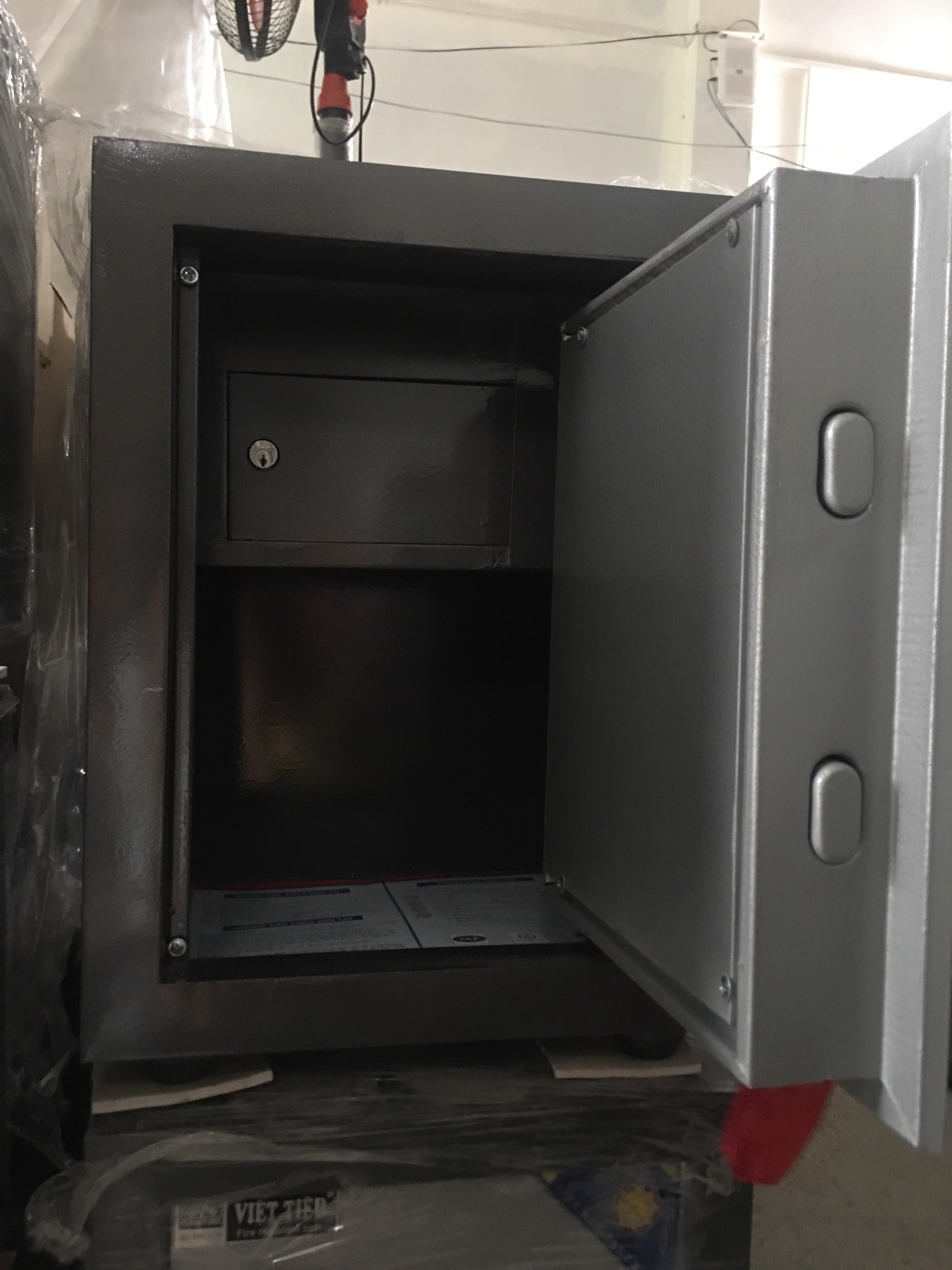 Két Sắt Việt Tiệp KD25 Khóa Cơ