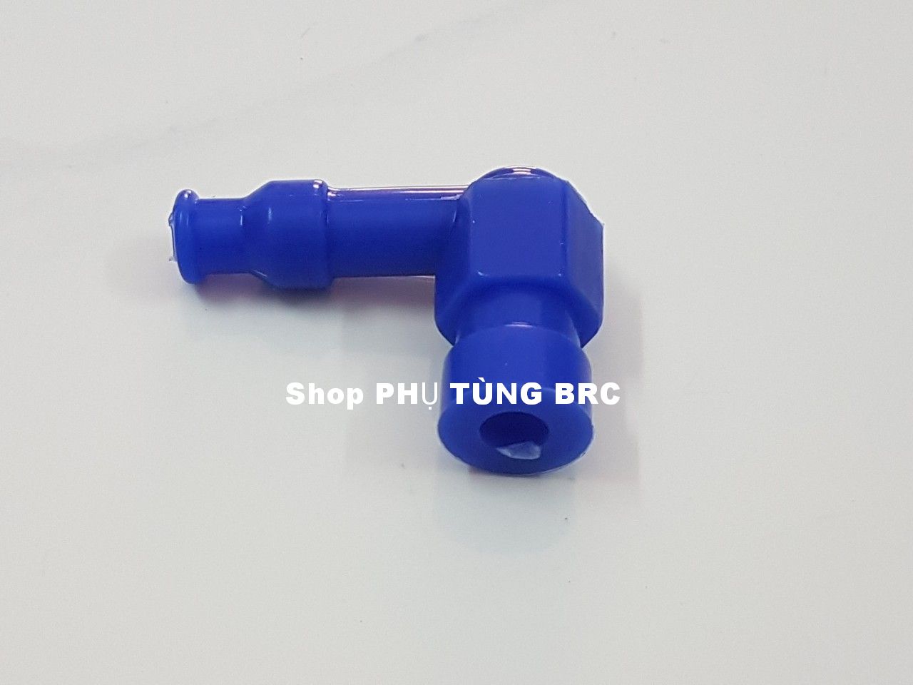 Đầu chụp bugi bằng nhựa dẽo chống nước ( SL: 1 cái)