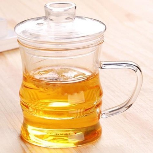 Ly thủy tinh cao cấp có ngăn lọc và nắp
