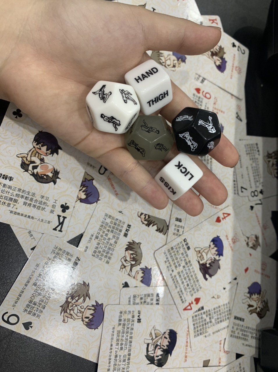 Combo bài tây xúc xắc như hình
