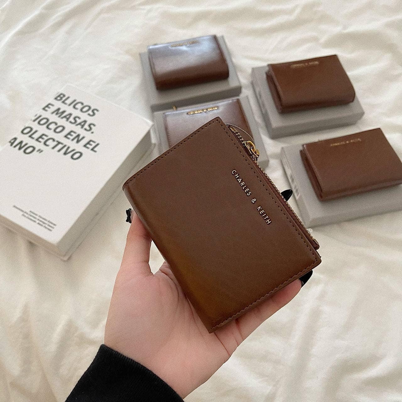 (Rẻ vô địch) Ví Auth CNK (Charles & Keith) chính hãng  hot 2021 fullbox 100%