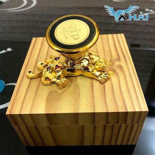 Đế hít Nam Châm mạ vàng siêu VIP