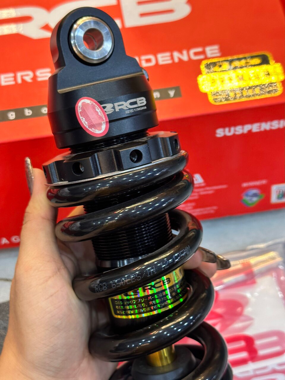 Phuộc Sau RCB Winner/Sonic Mẫu S2 Đen Ty Vàng