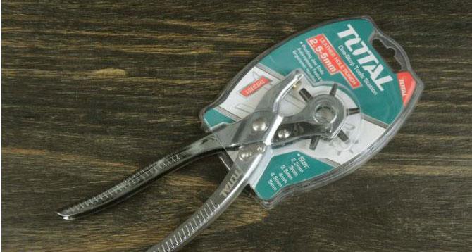 Kìm bấm lỗ Total THT3351