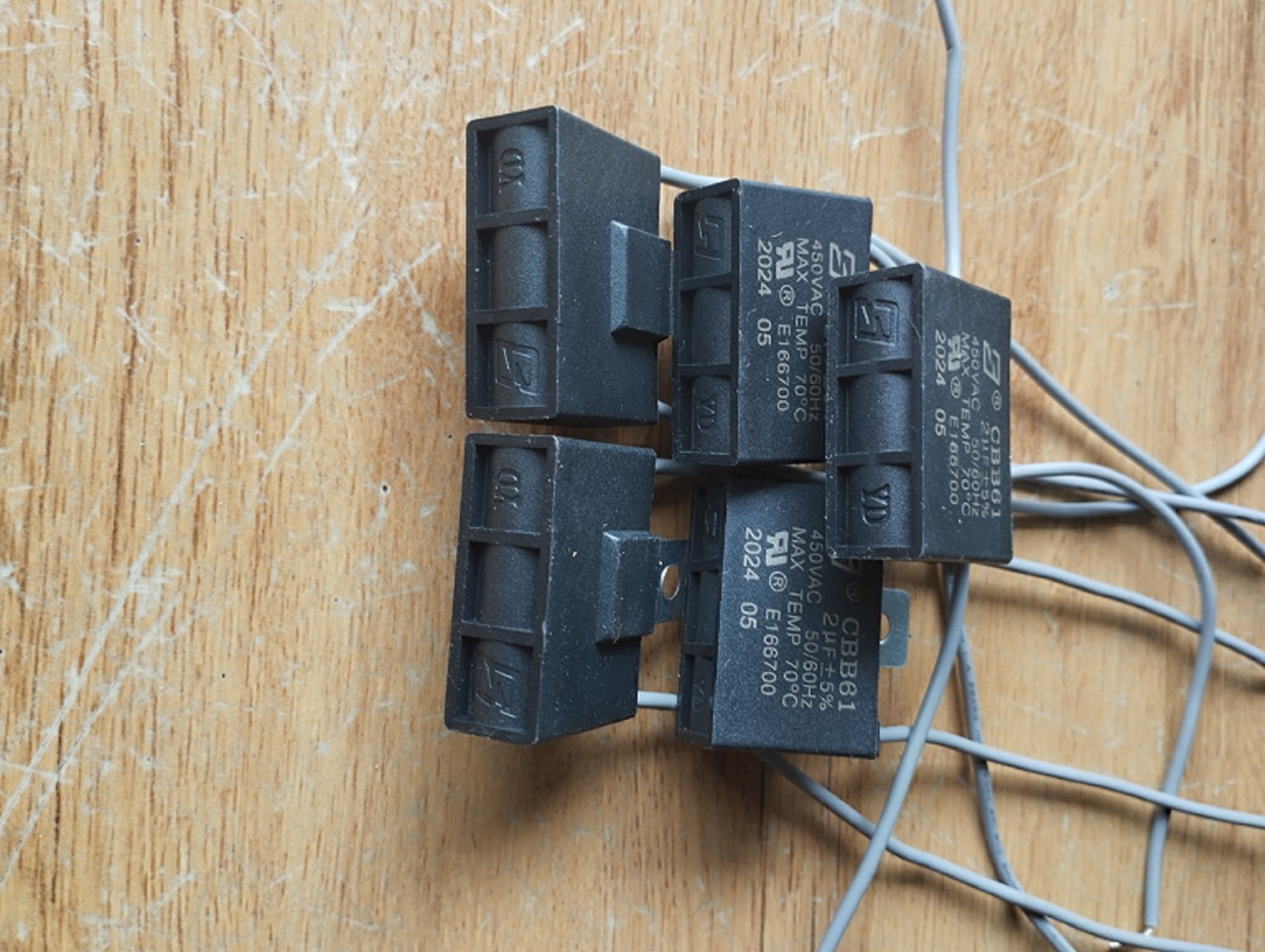 [HCM]Combo 10 tụ ( S 2uF-450V ) cho quạt máy