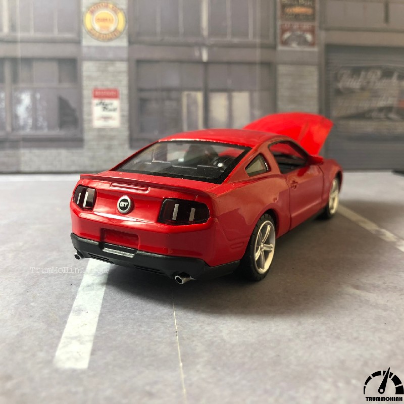 Mô hình xe Ford Mustang GT Red 1:32 Unk