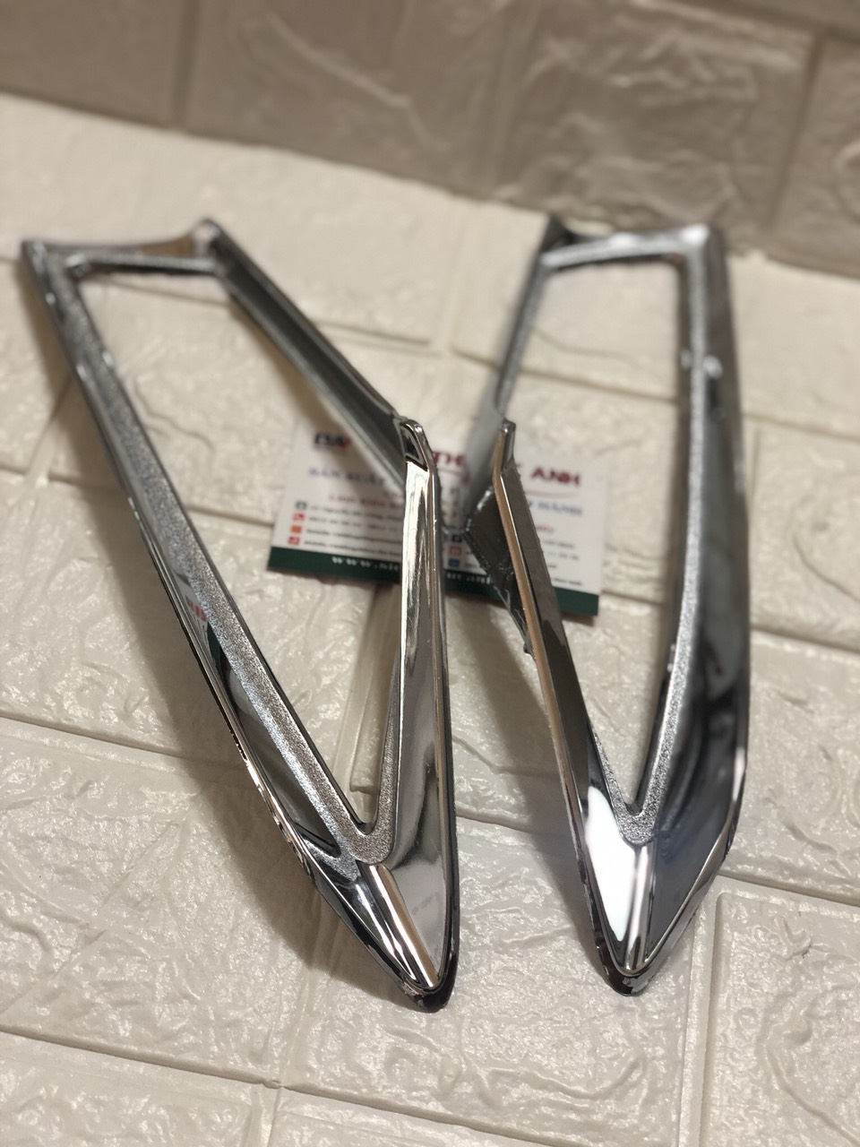 BỘ ỐP ĐÈN PHA TRƯỚC & SAU VARIO 150 đời 2018-2019 (CHỌN CACBON HAY CROM)