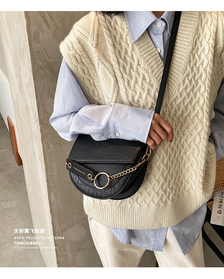 Túi da nữ đeo chéo form đáy tròn - MA241