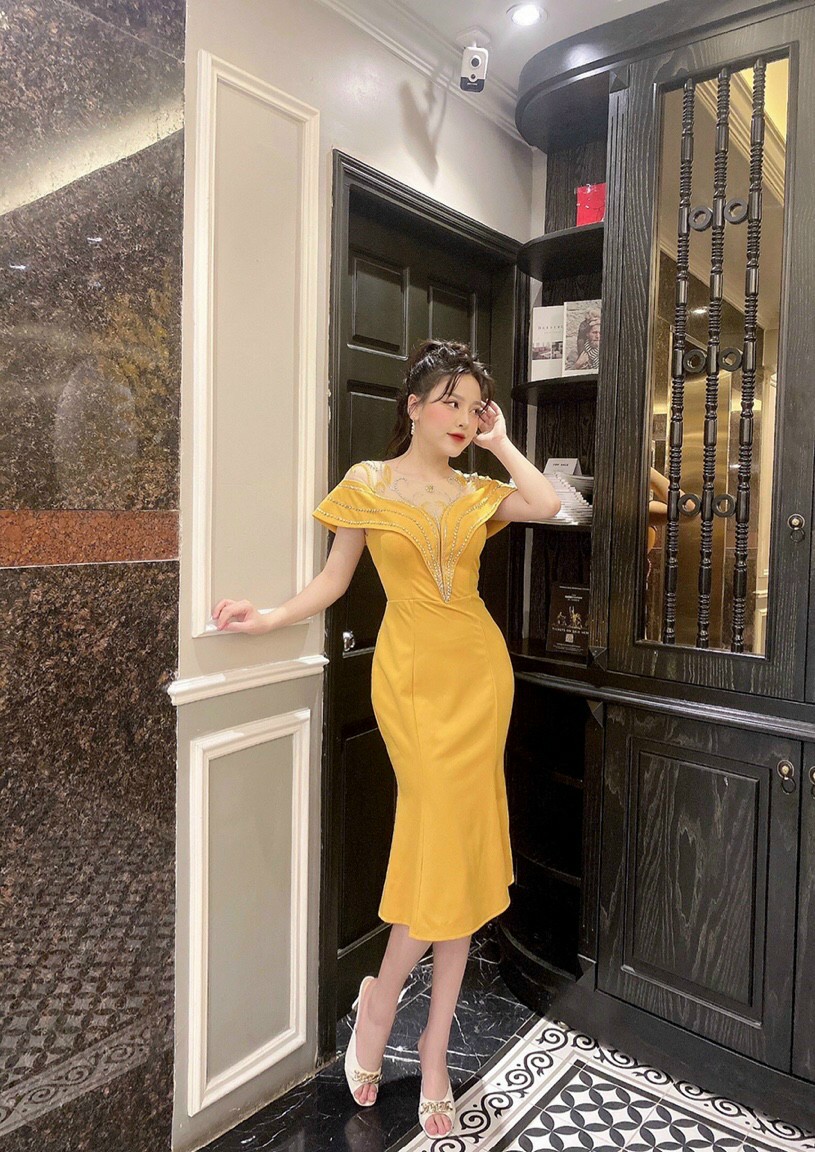 Đầm Body đuôi Cá kết pha lê - YB220159