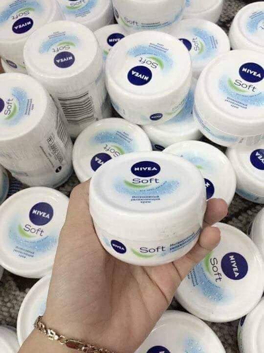 Kem nẻ Nivea Soft - dưỡng ẩm Nga 200ml .