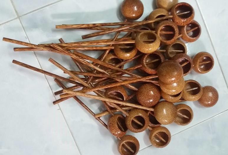 Gáo múc rượu múc nước chấm bằng dừa