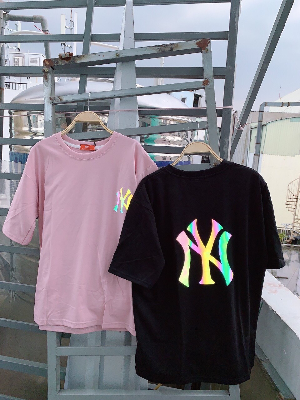 [HCM]Áo Thun Nam Nữ Họa Tiết Chữ " NY " Dạ Quang Đơn Giản  Chất Cho Giới Trẻ TPP8