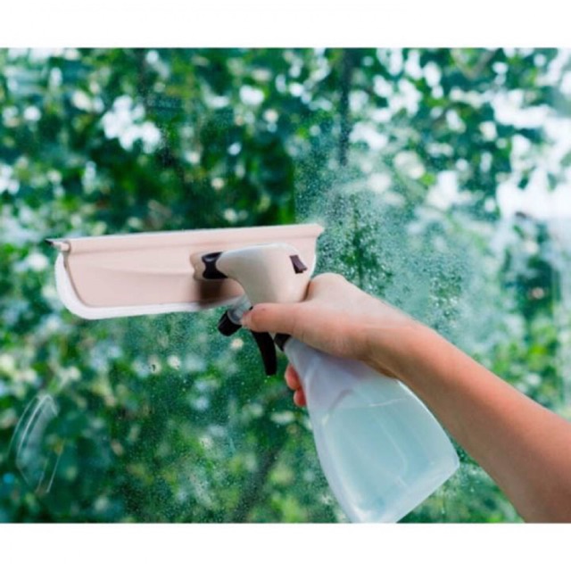 [HCM]????CÂY LAU KÍNH KÈM BÌNH XỊT SPRAY SQUEEZEE LOCK&LOCK-ETM417
