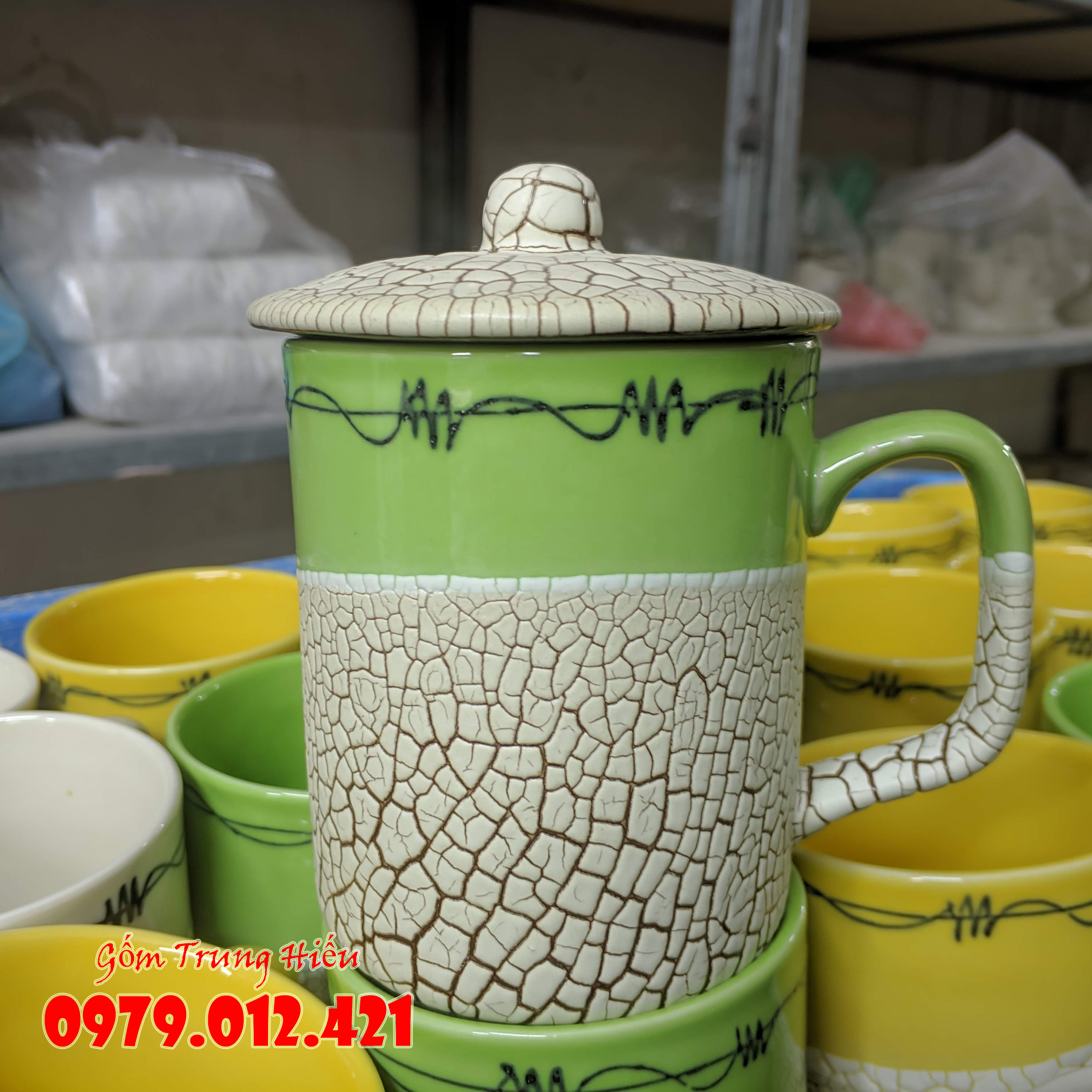 Cốc nước gốm Bát Tràng men rạn
