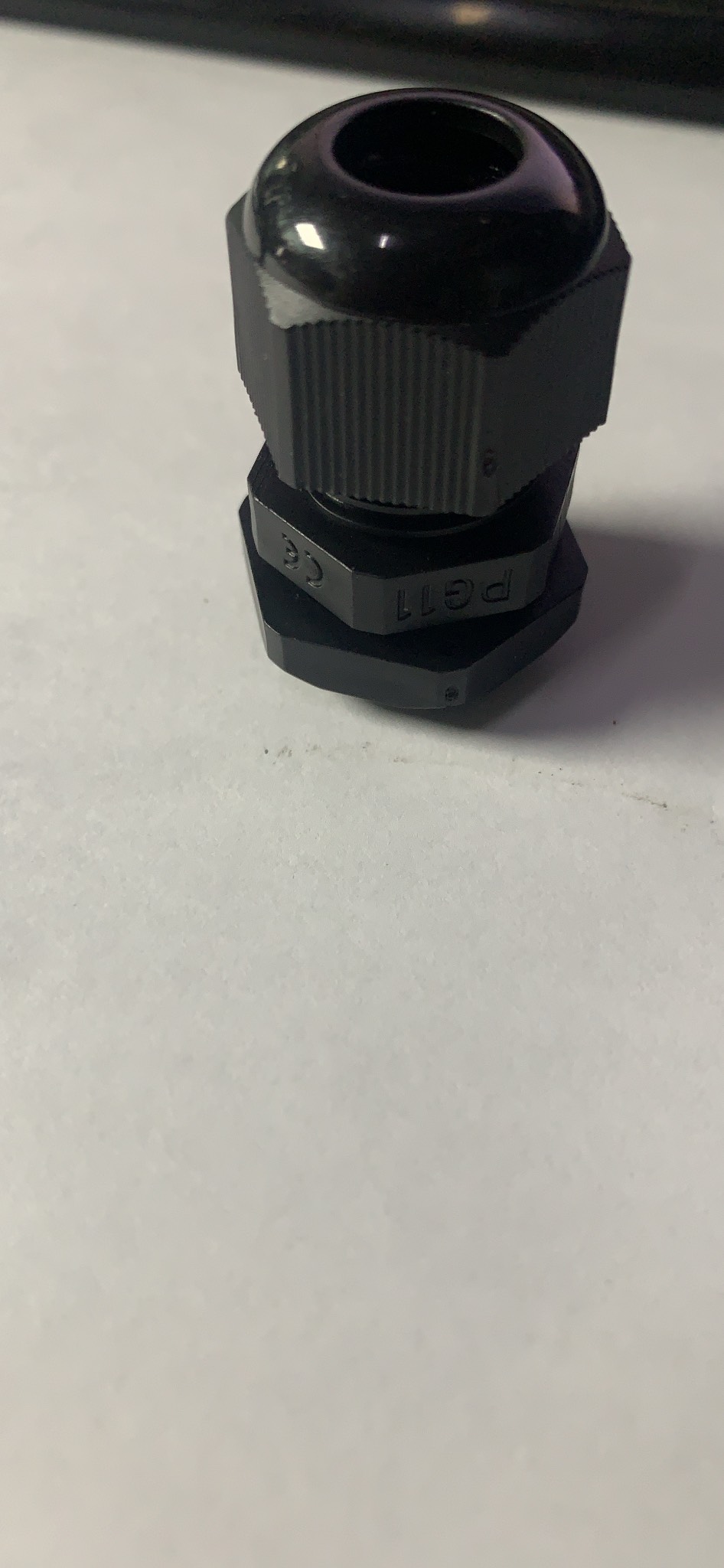 Ốc siết cáp nhựa PG11 (đen)  (5 CON)