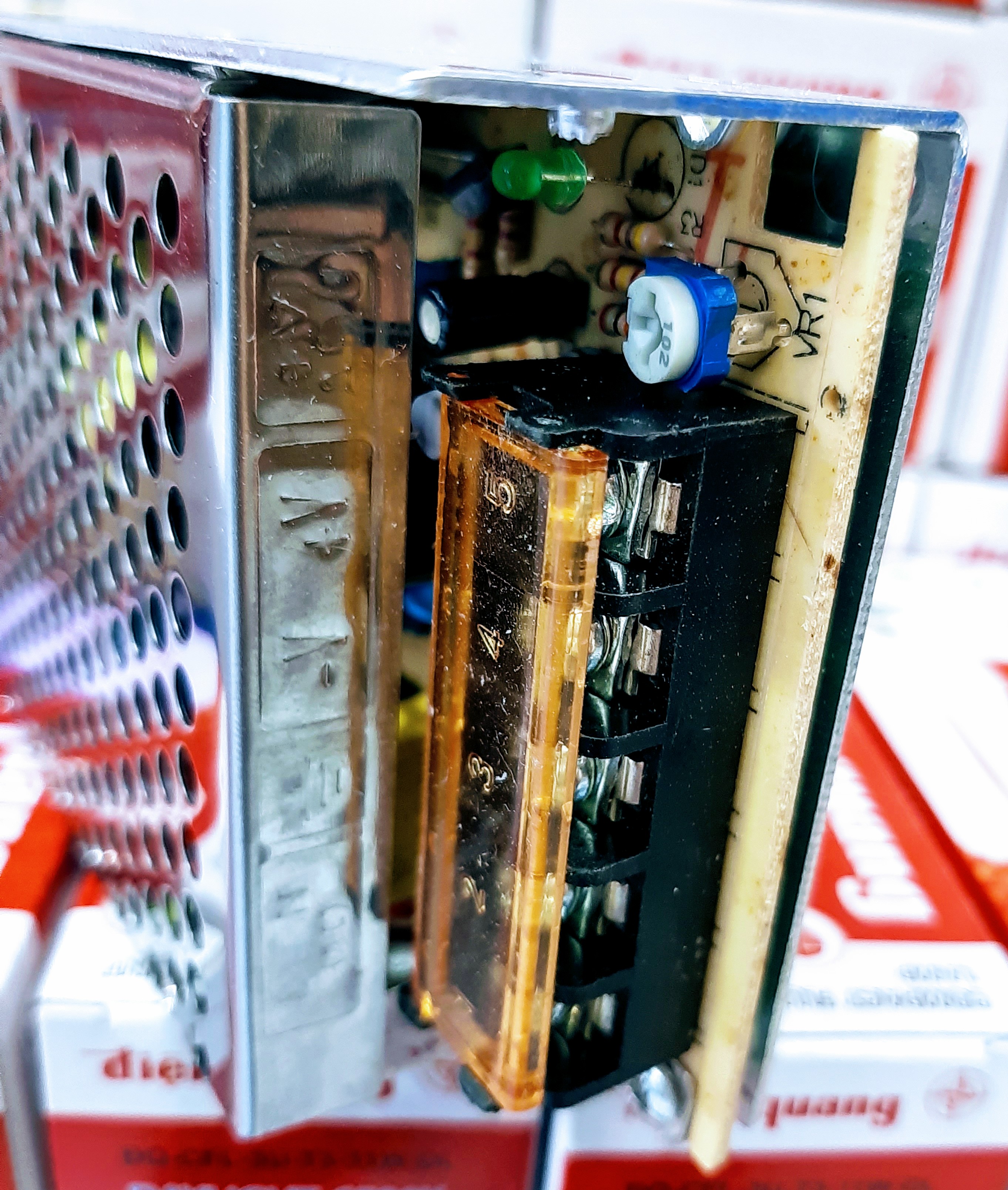 Nguồn Tổ Ong 12V - 5A Chất Lượng Cao