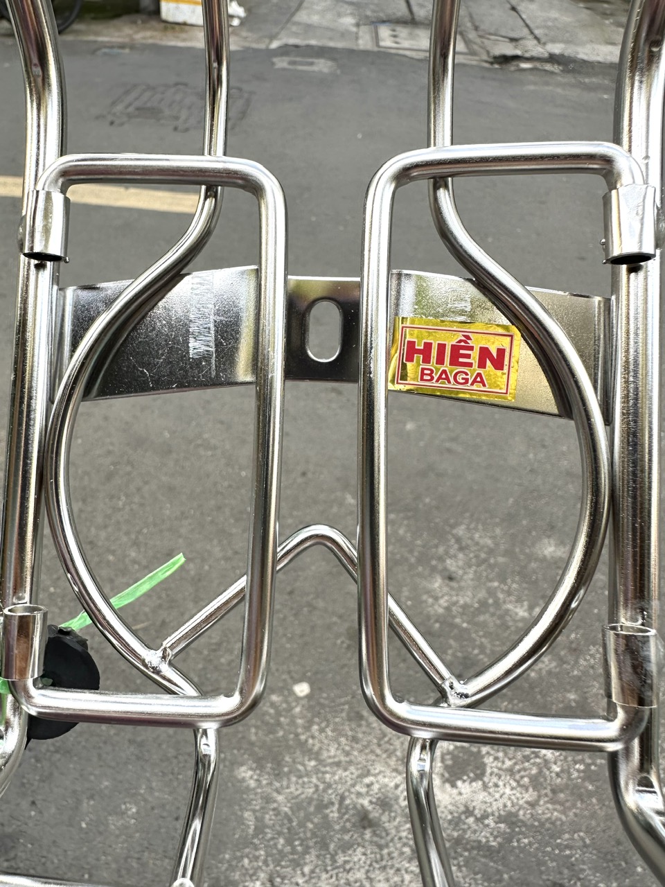 BAGA GIỮA XE FUTURE 1 ( ĐỜI ĐẦU ) INOX 10LY