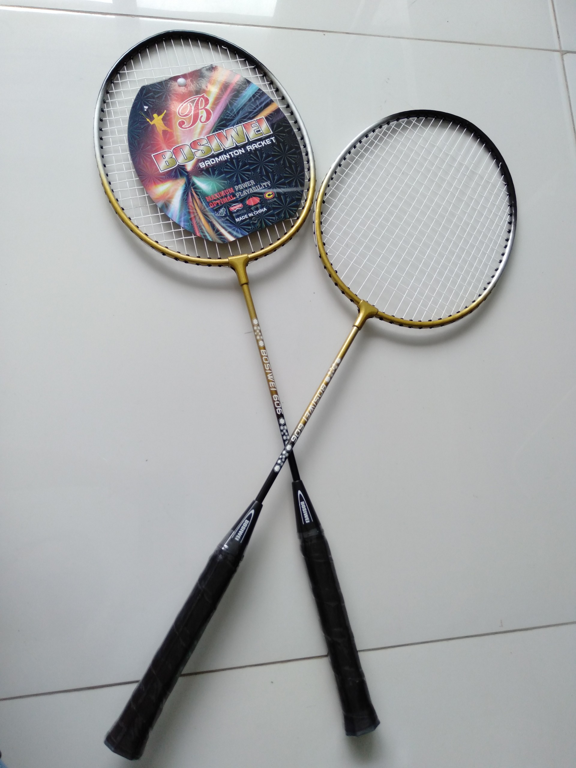 VỢT CẦU LÔNG 606