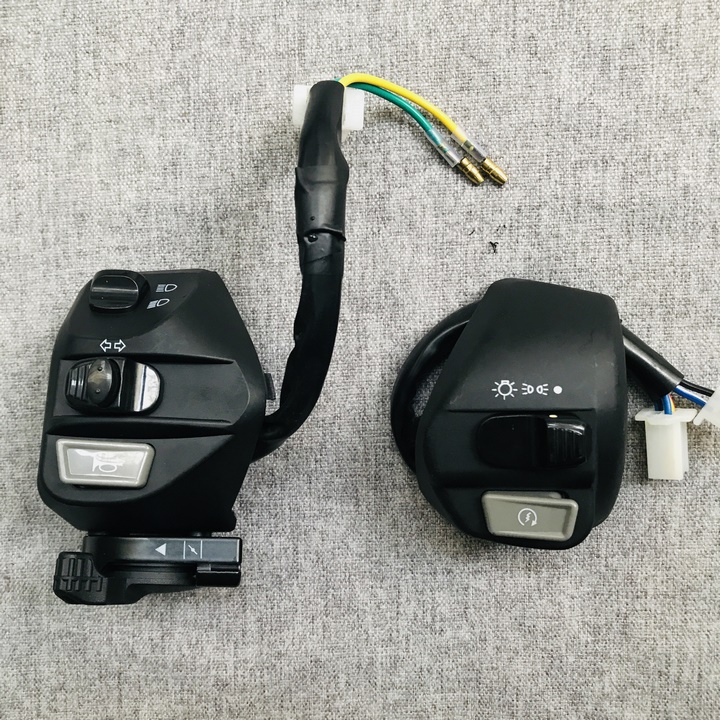 BỘ Cùm công tác xe máy, cùm nút nhấn xe máy NÚT ĐỀ, ĐÈN, CÒI, XINHAN SANG ĐƯỜNG, BẬT ĐÈN gắn xe EXCITER 135, MIO, NOUVO 4, LUVIAS (màu đen)
