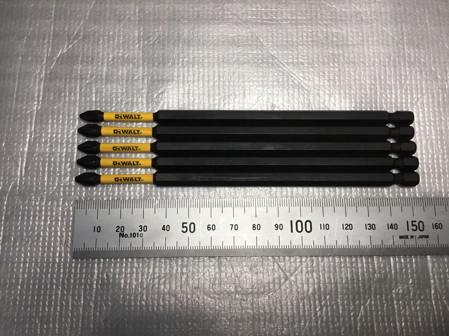 [HCM]Bộ 5 Mũi Vít DeWalt Chính Hãng Ph2-152mm Có Từ