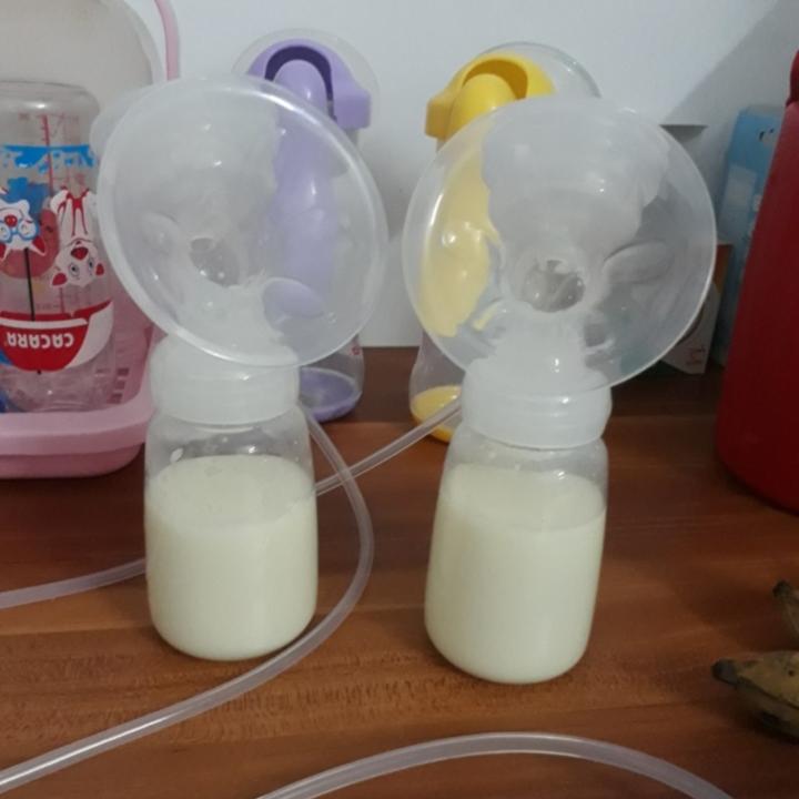Máy hút sữa điện đôi Real Bubee ( có chế độ massage kích sữa)