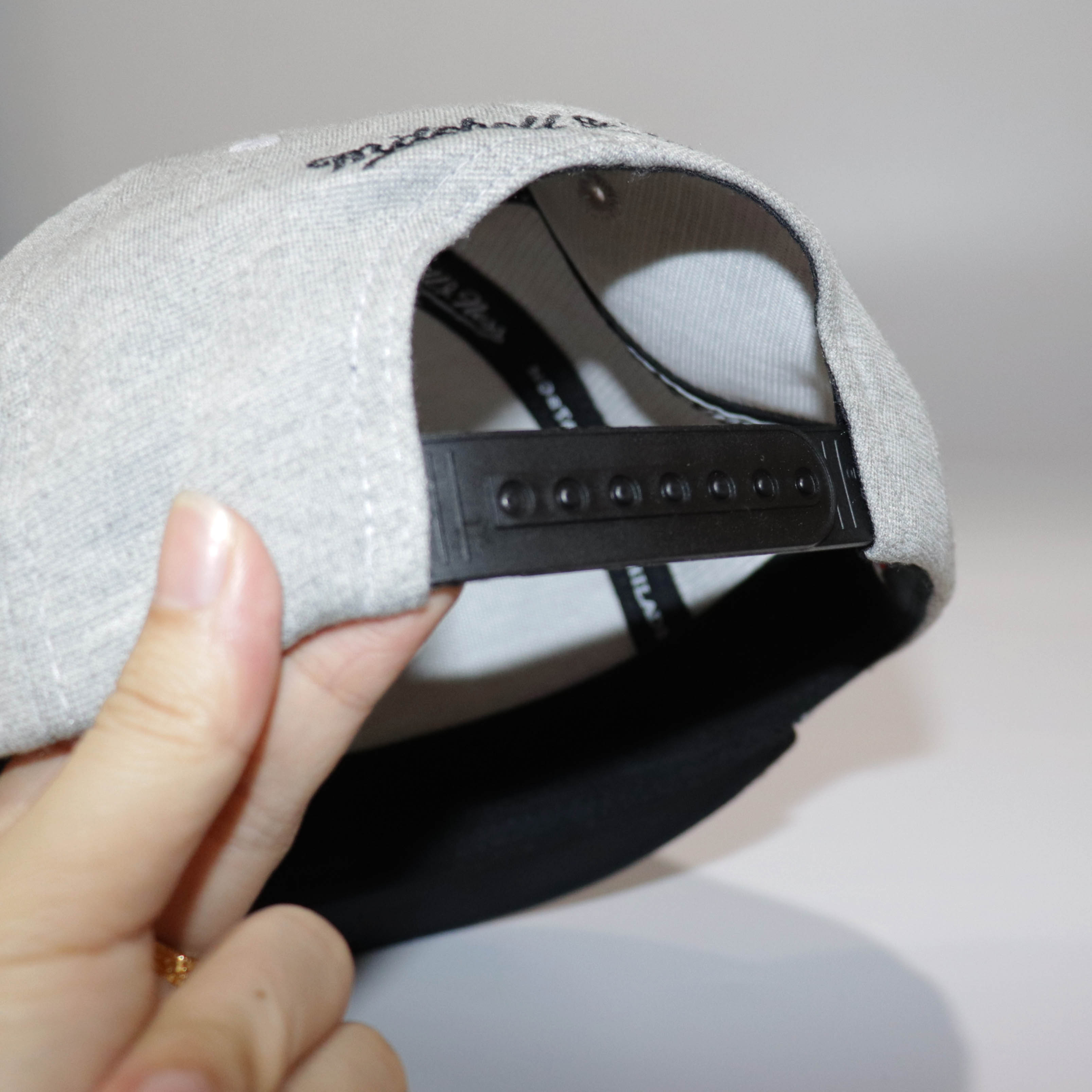 Nón Snapback NHS Bulls Xám Kết Đen BULLXam.