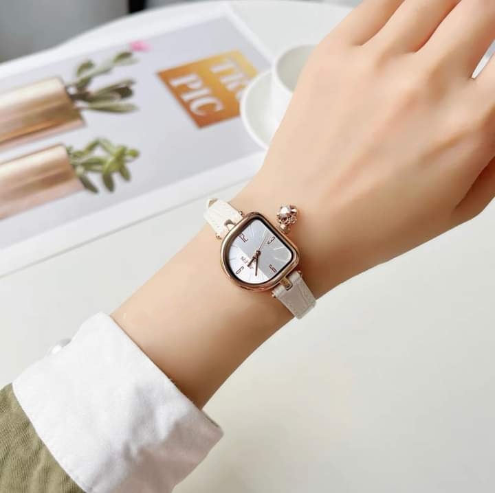 Đồng hồ nữ Julius JA-1394 dây da độc đáo