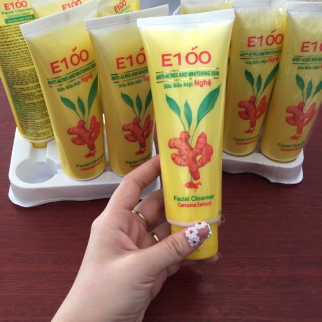Sữa rửa mặt nghệ E100 sạch mụn cám 100gr