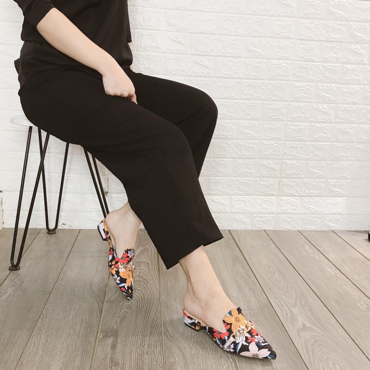 Sục ZR khoá đá siêu xinh