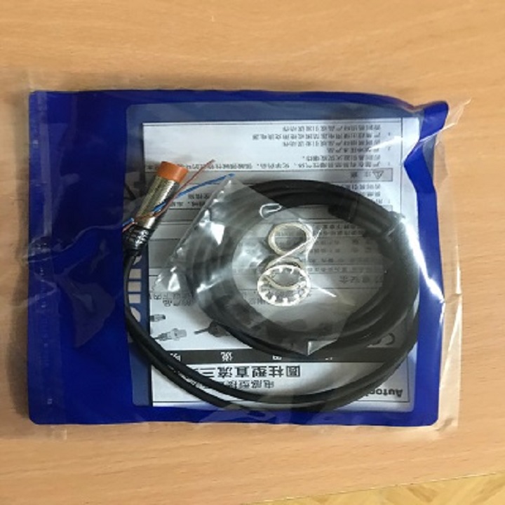 Cảm biến tiệm cận PR12-4DP