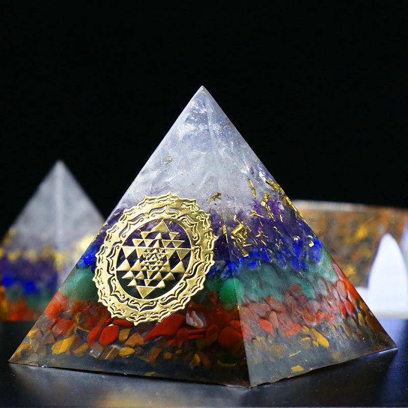 Đá thanh tẩy kim tự tháp chakra 7 đá