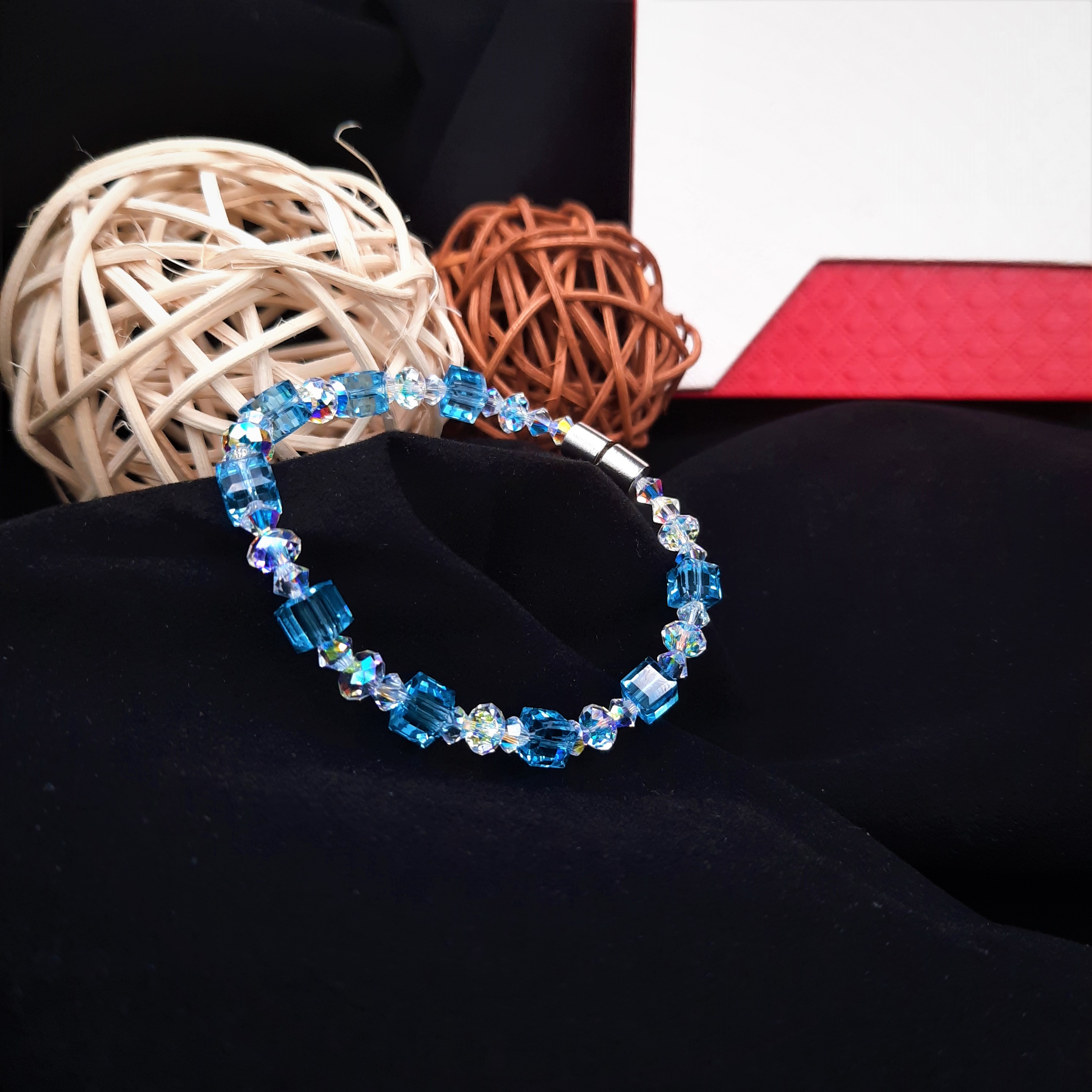 [Freeshipmax] Vòng tay pha lê Swarovski Thiên Thanh sang trọng