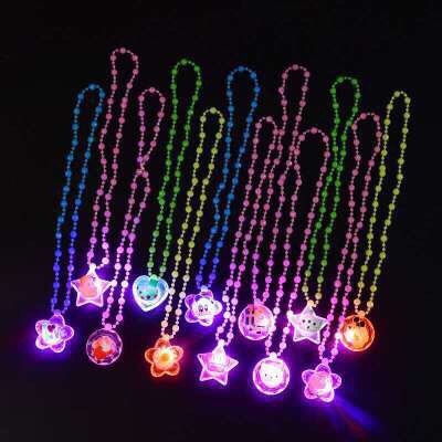 Dây chuyền đèn LED phát sáng đủ màu cho bé
