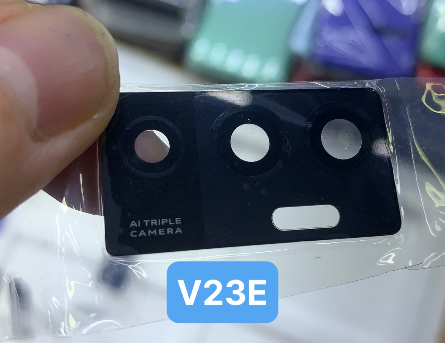 Kính camera rời, không vành, kính liền vành Vivo V23E