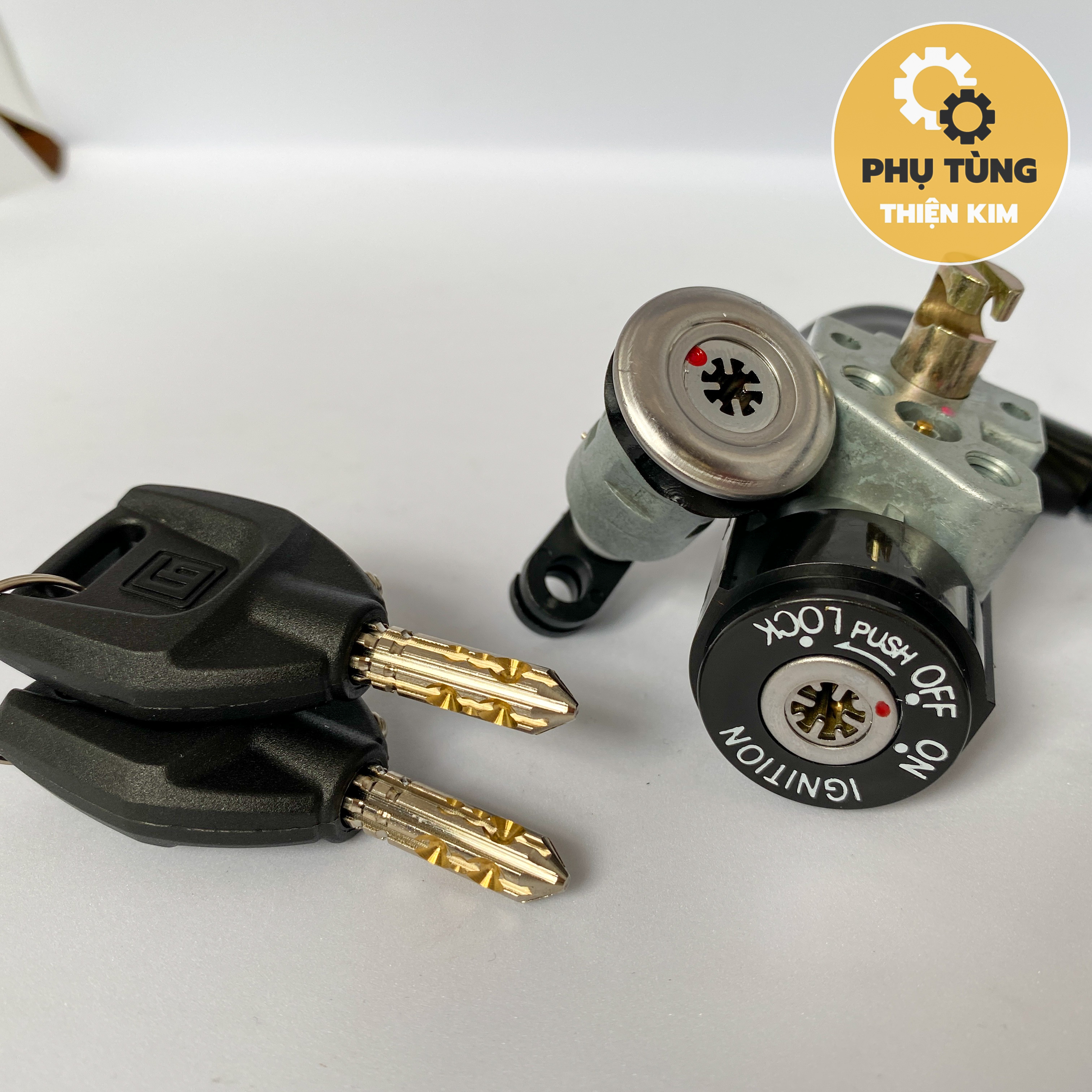 Ổ Khóa Chống Trộm SYM Angel 100cc 8 Cạnh (1 Set Có Khóa Yên)