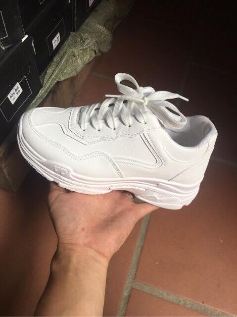 GIÀY THỂ THAO VIỀN SỐ 7 WHITE