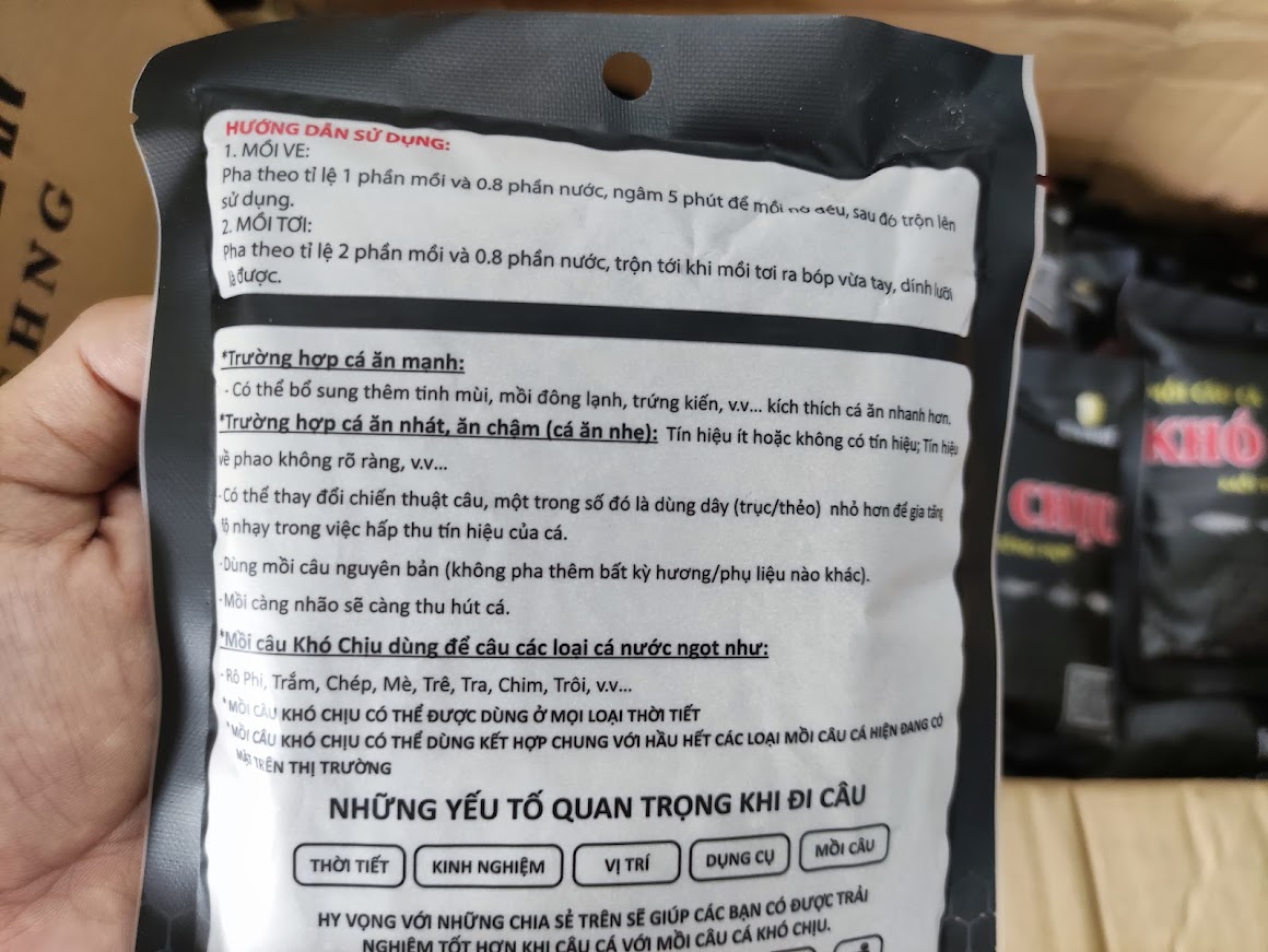 Cám Khó Chịu Đen và Đỏ - Mồi Câu Cá Khó Chịu