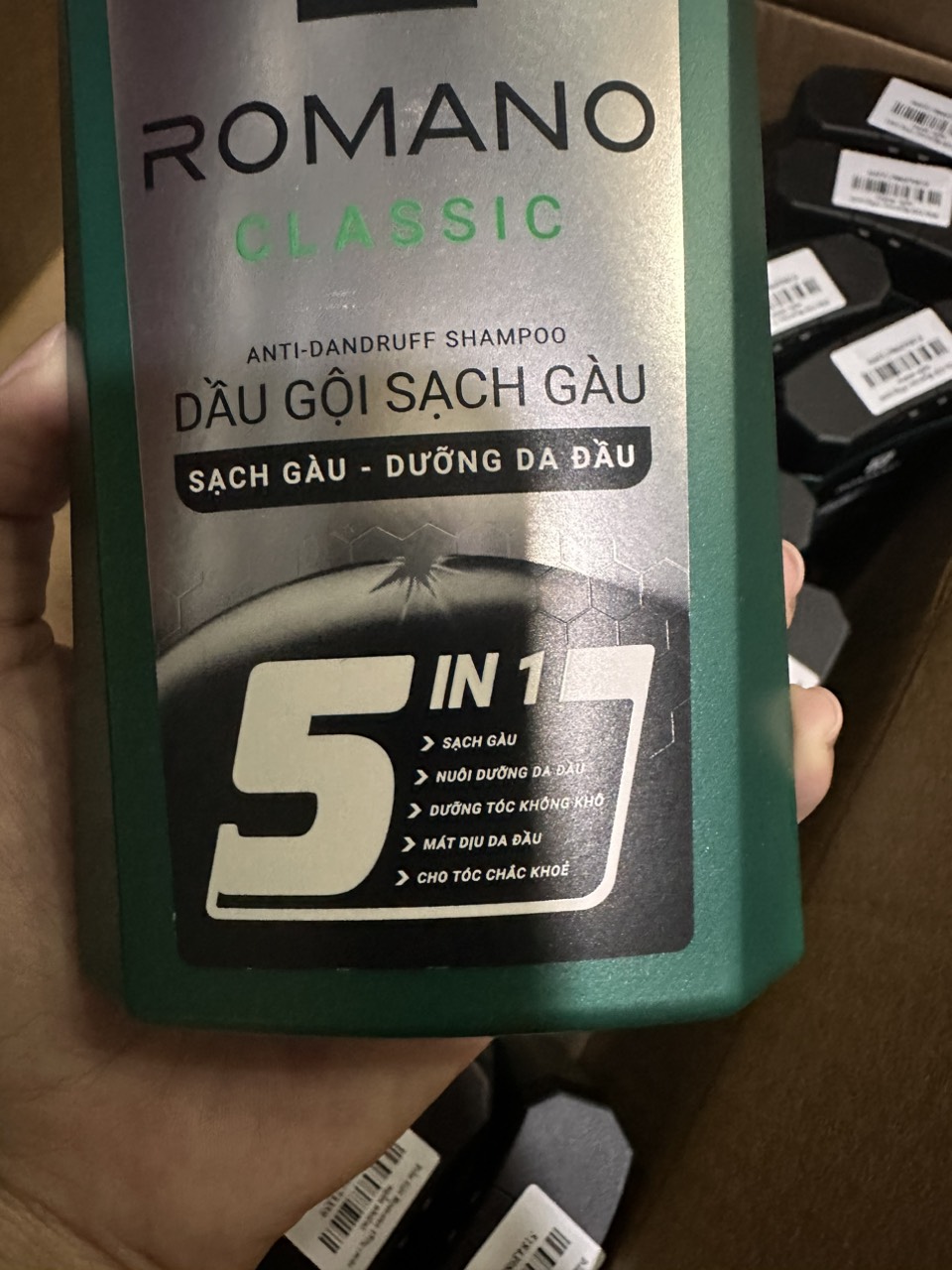 Dầu Gội sạch gàu Romano 5in1 150g