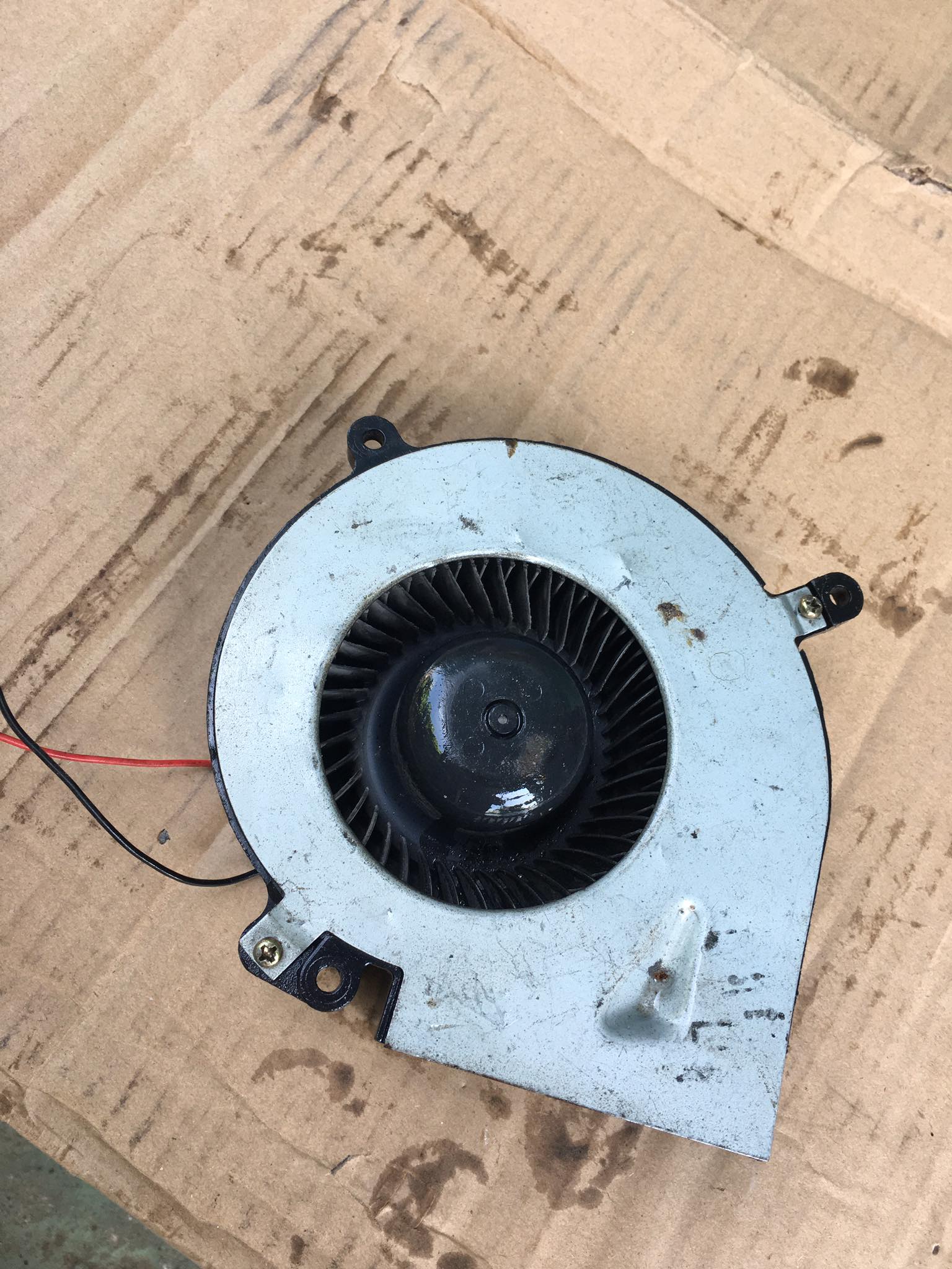Quạt hút 24v