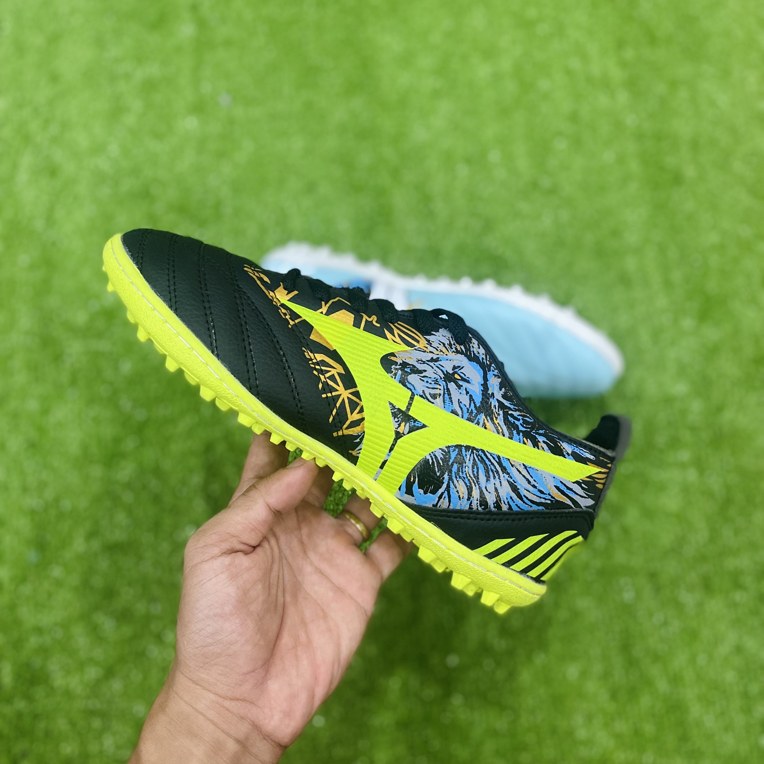 giày đá banh mizuno ramos,đế cao su khâu full đế