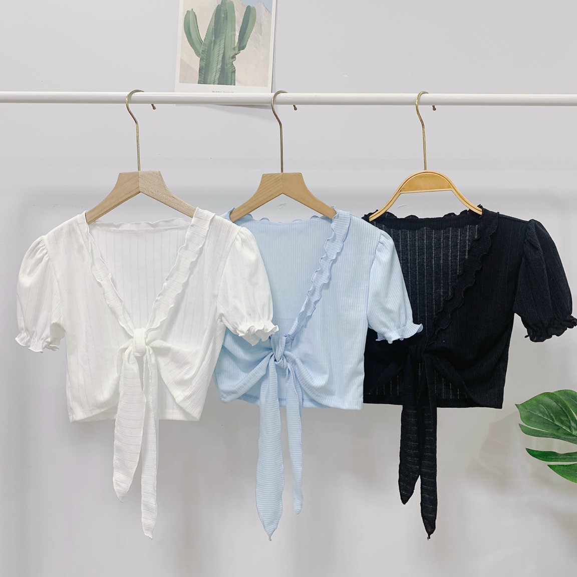 Áo buộc nơ ngực viền bèo