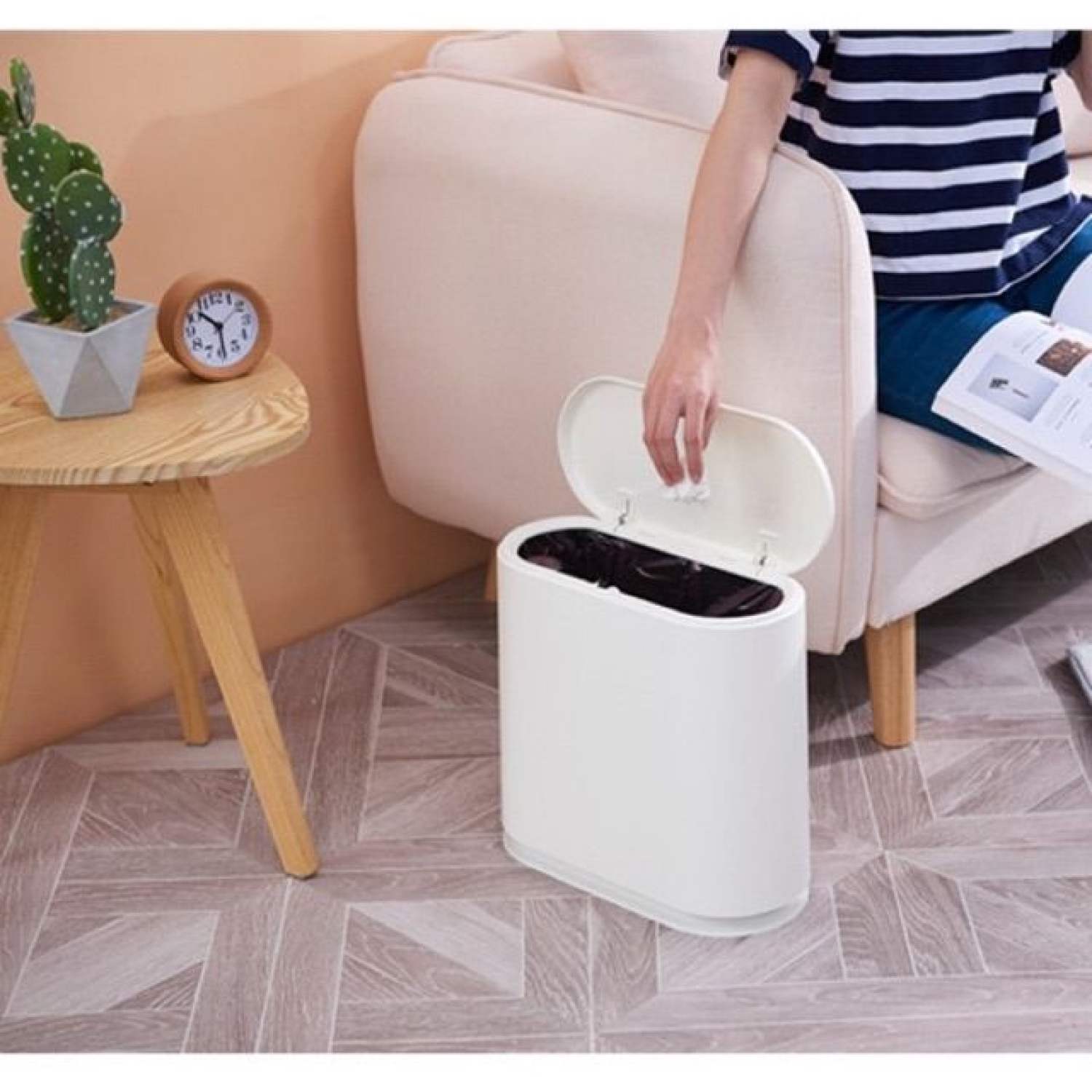Thùng rác tiện ích 10l ecoco thông minh 1706