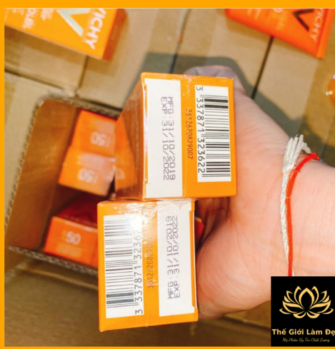 Kem Dưỡng ẩm Chống Nắng Vichy