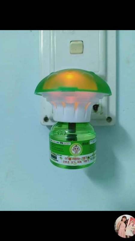 Đèn đuổi muỗi Hàn Quốc + 2 lọ tinh dầu