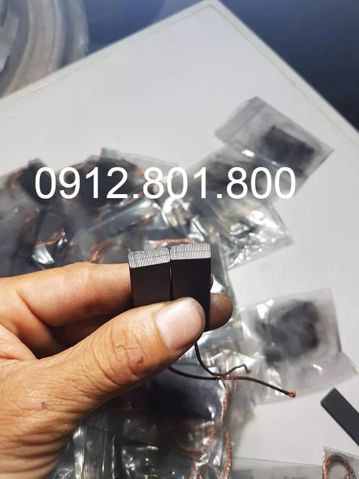 Chổi than động cơ máy giặt Electrolux