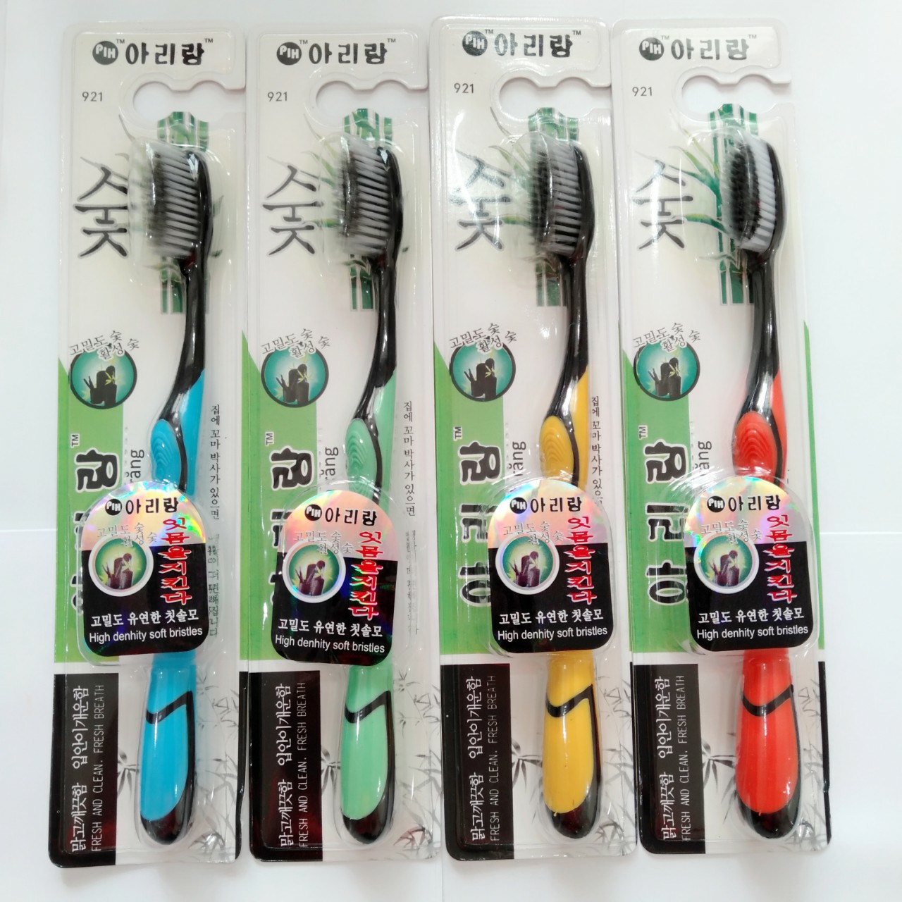 4 BÀN CHẢI ĐÁNH RĂNG THAN TRE HOẠT TÍNH HÀN QUỐC