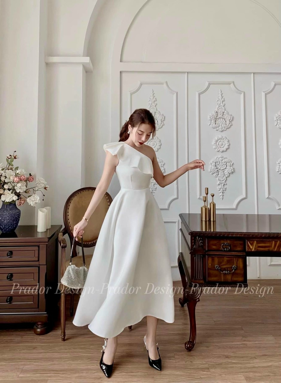 Đầm xòe bèo vai sang trọng