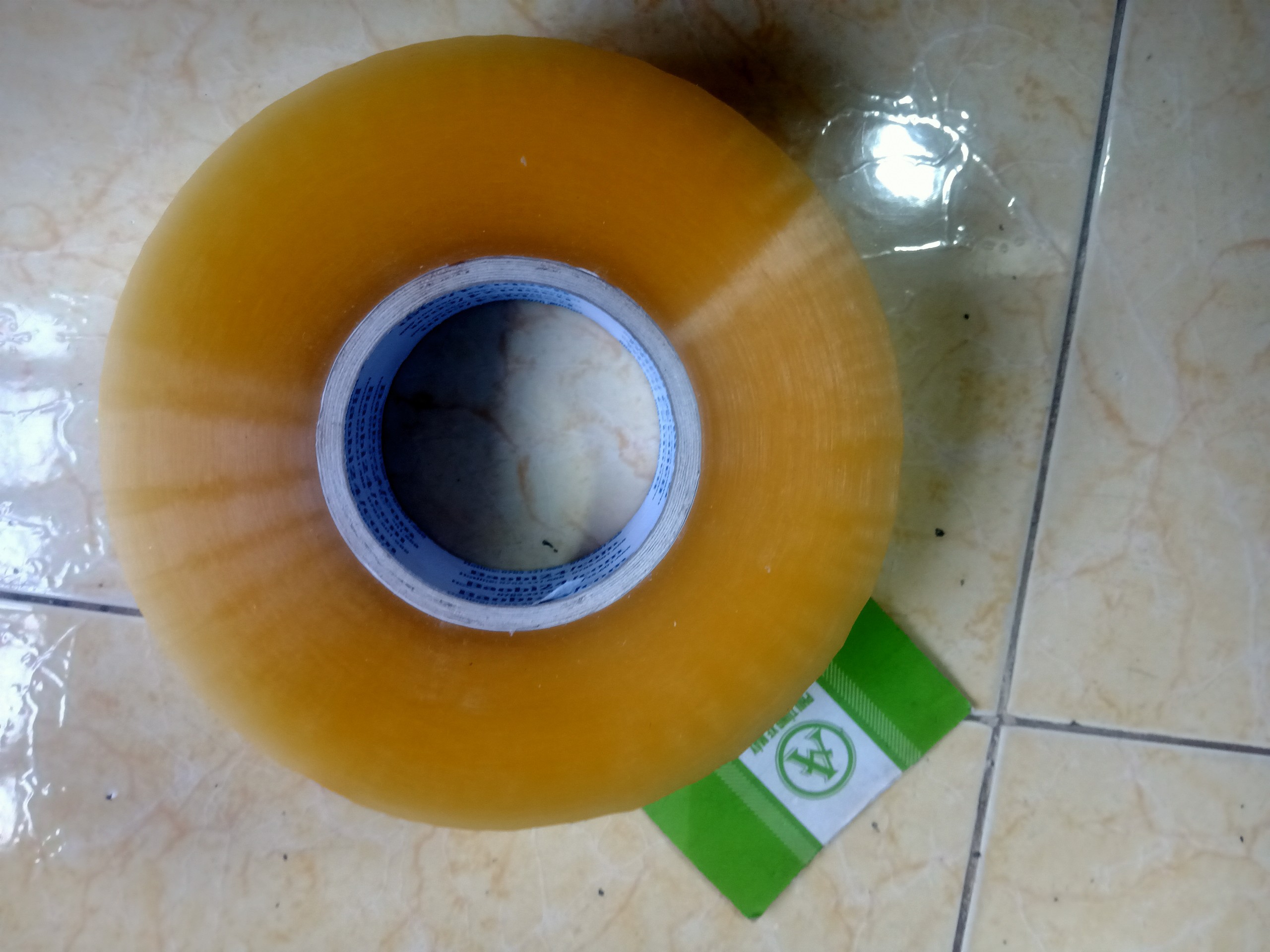 Bán băng dính cuộn to 1kg lõi mỏng